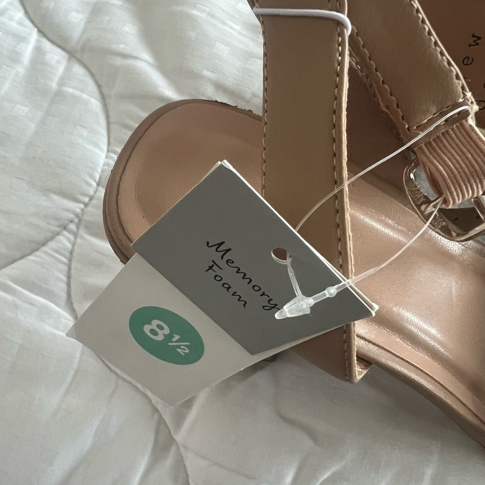 A New Day Chunky heel sandals beige 8.5
